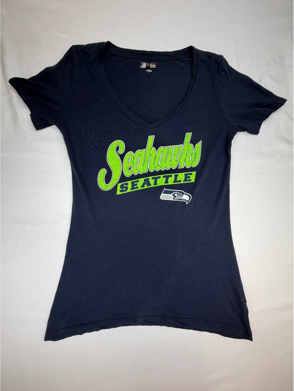NFL Team Apparel Women's Graphic Tee Seahawks Seattle Deep V-Neck Size M Blue